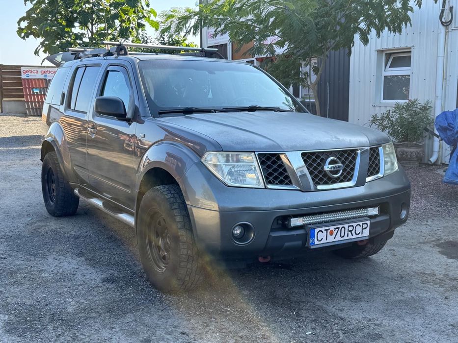 Nissan Patfinder 2.5