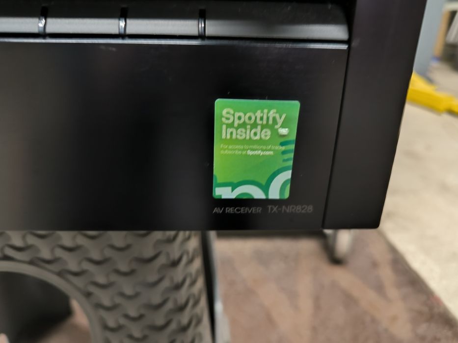 Onkyo tx nr 828 7.2 channel 180watt