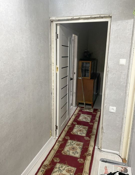 Срочно продаётся 2в3ком Максим Горький БИЙ