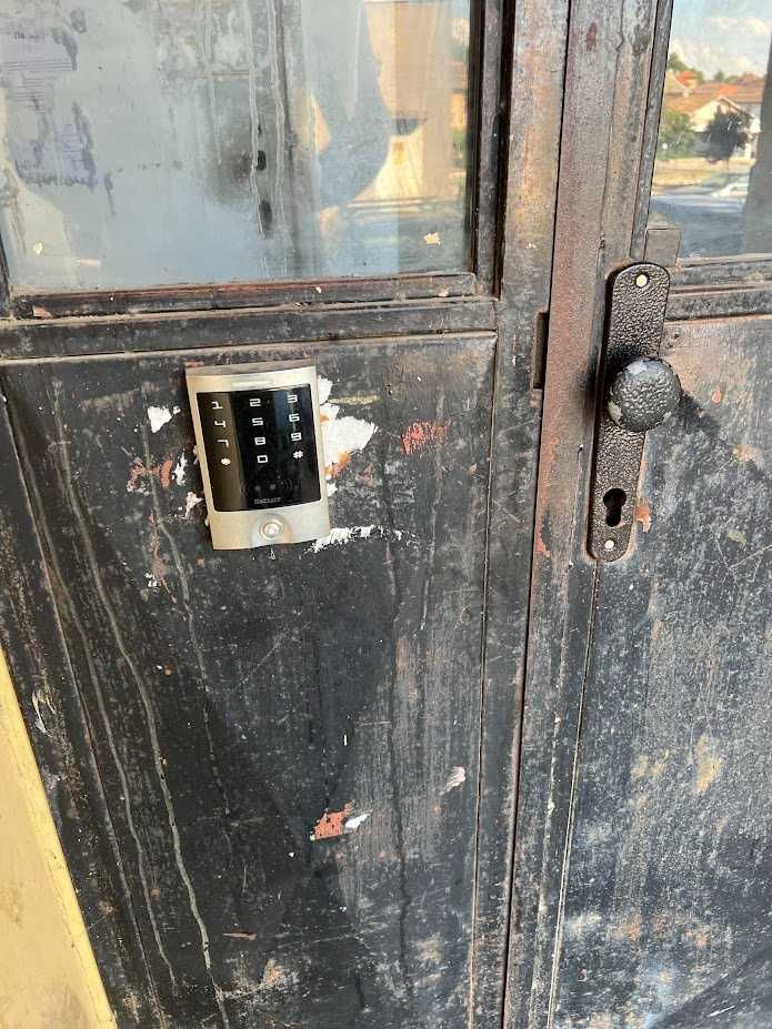 Продавам едностаен апартамент (гарсониера) 33 кв.м – Център, Кнежа