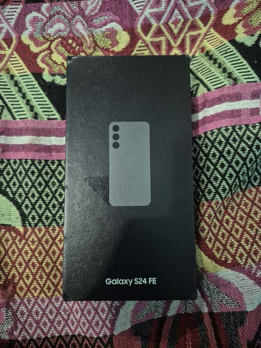 Samsung s24fe в хорошем состоинии