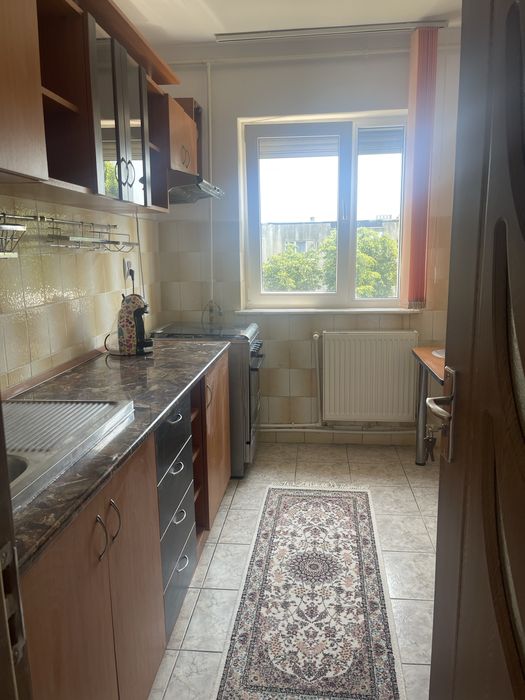 Apartament semidecomandat