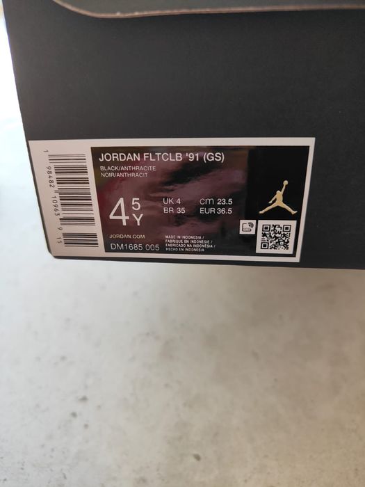 Adidasi Jordan FLT CLB 91