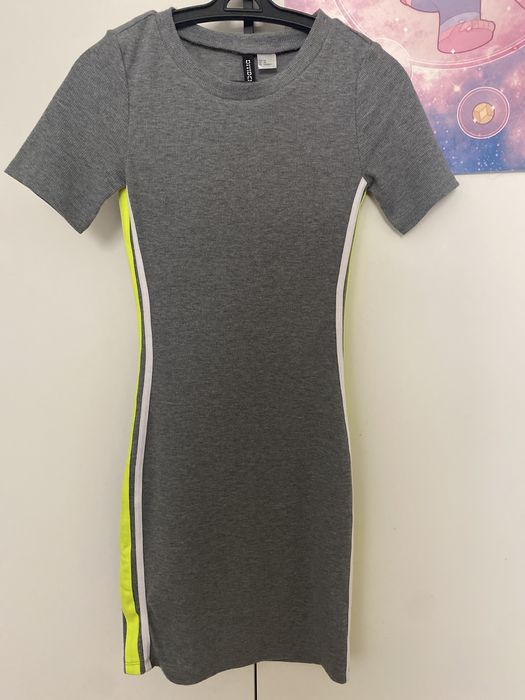 Продам серое платье новое