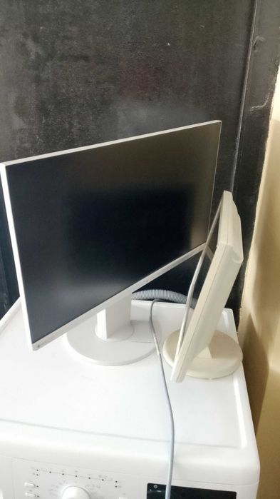 Монитор матрицата работи EV2450