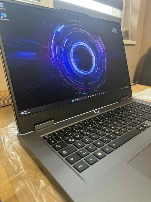 Лаптоп Lenovo LOQ 17IRX10