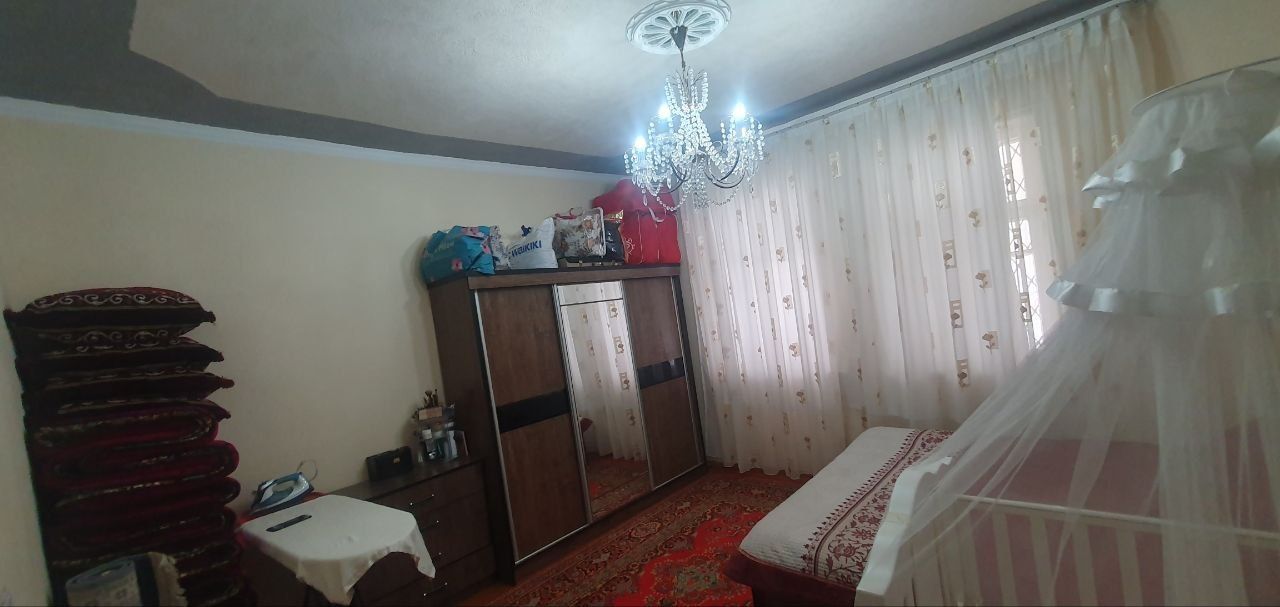 Продаётся дом в центре Янгиюлья