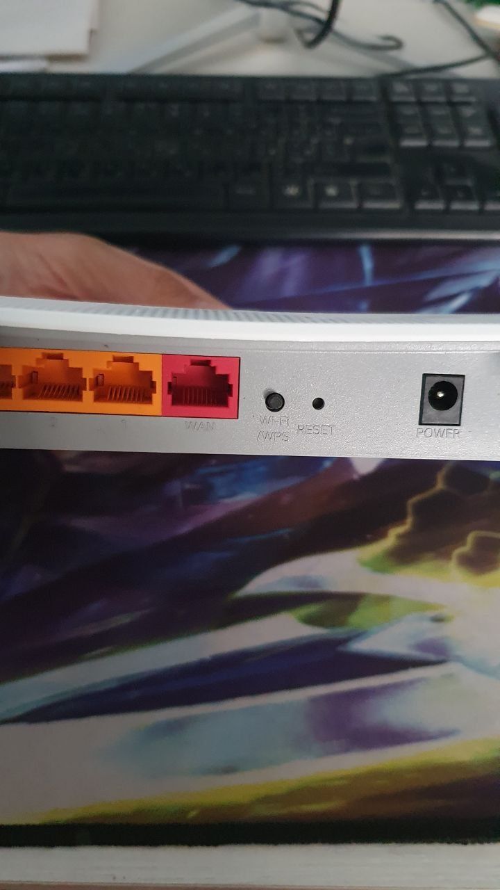 Wifi  routerr sotiladi