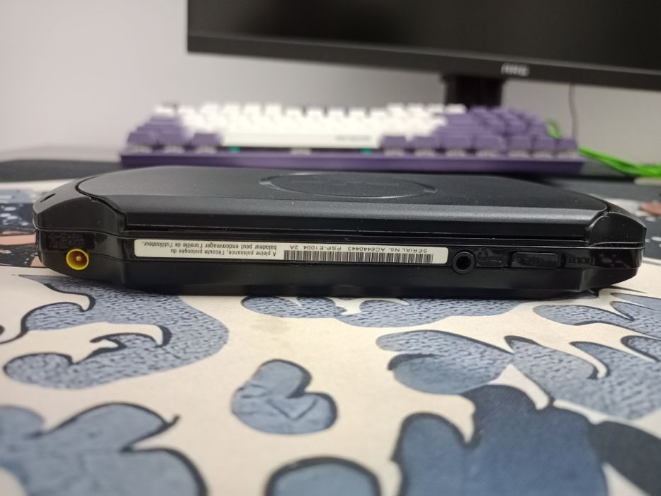 Psp street продается в отличном состоянии
