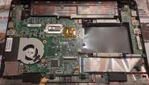 Лаптоп Asus Eee PC 1215B на части
