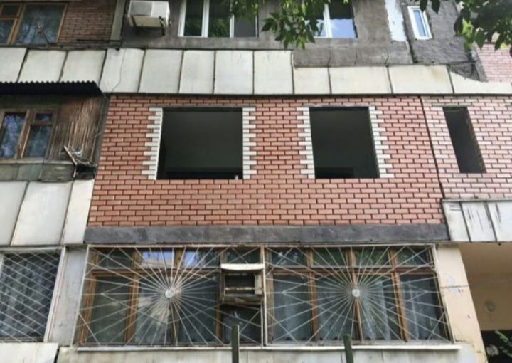 Balkonga g'isht teramiz. Kladka balkon. Керпичная кладка балканов