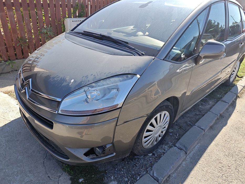 Dezmembrez Citroen C4 Picasso 2009 1.6hdi cutie robotizata. Constanța