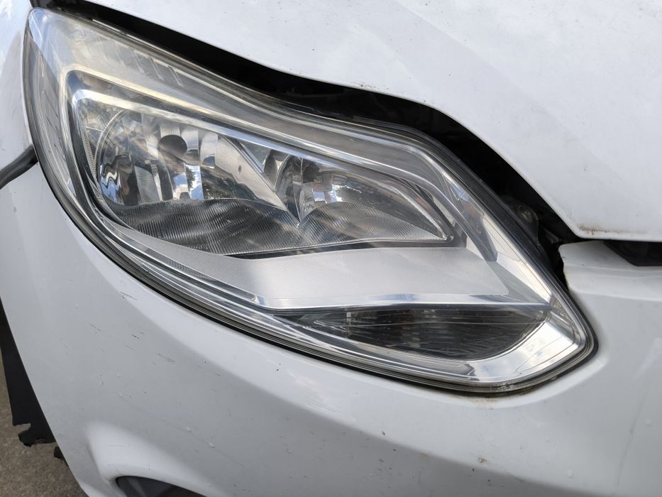 Фарове за Ford Focus MK3