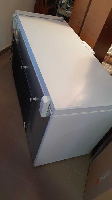 Lada frigorifica noua Beko HS23753 ClasaA++, 350Lit., perete triplu