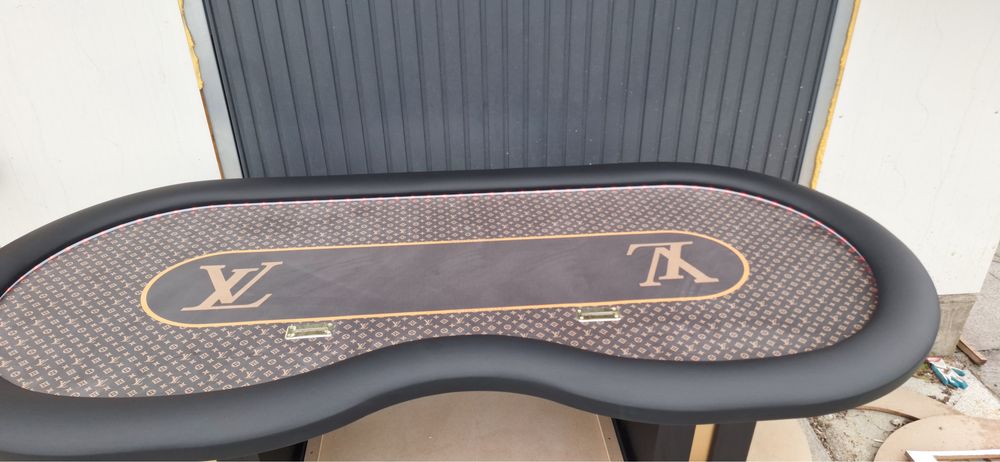 Masa Poker L O U I S  V U I T T O N la comanda CustomTables.eu stoc
