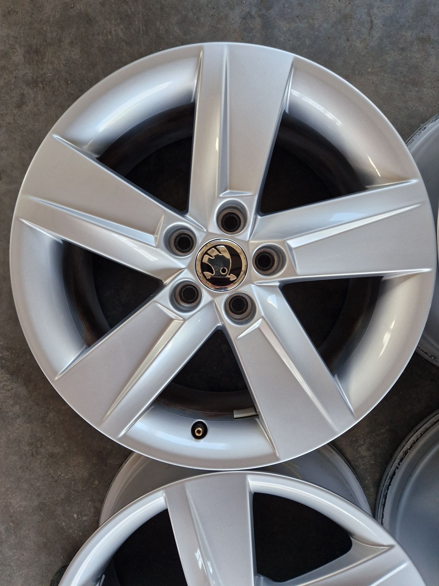 16 цола джанти 5x100 2016г. За SKODA-VW-AUDI-SEAT