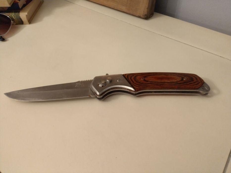 Оригинален професионален сгъваем  нож