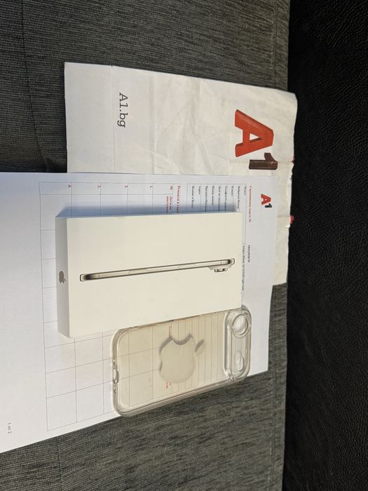 КАТО НОВ 512GB iPhone 17 Air A1 Гаранция 2028г. Light Gold
