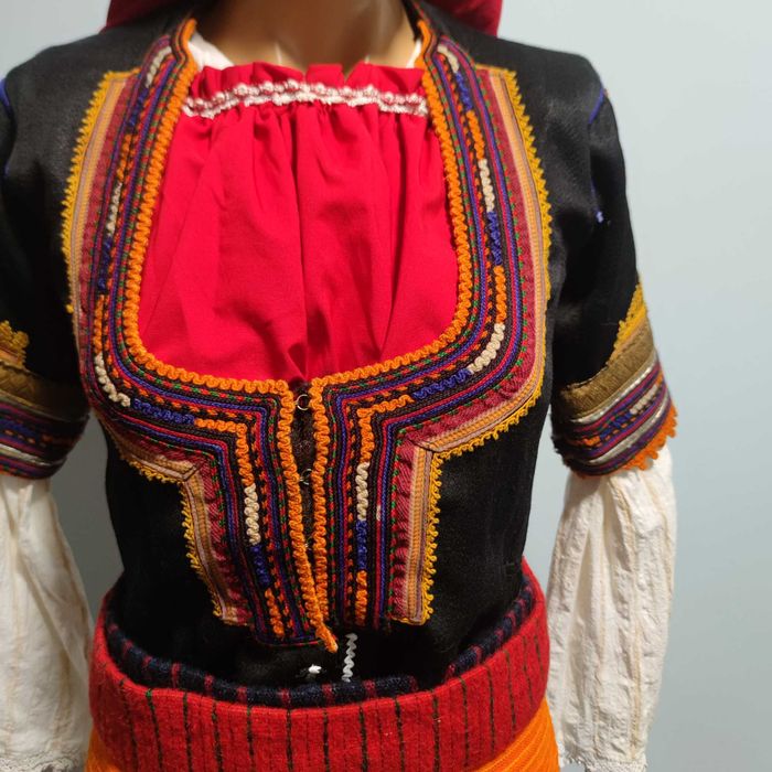 Автентинча кюстендилска носия