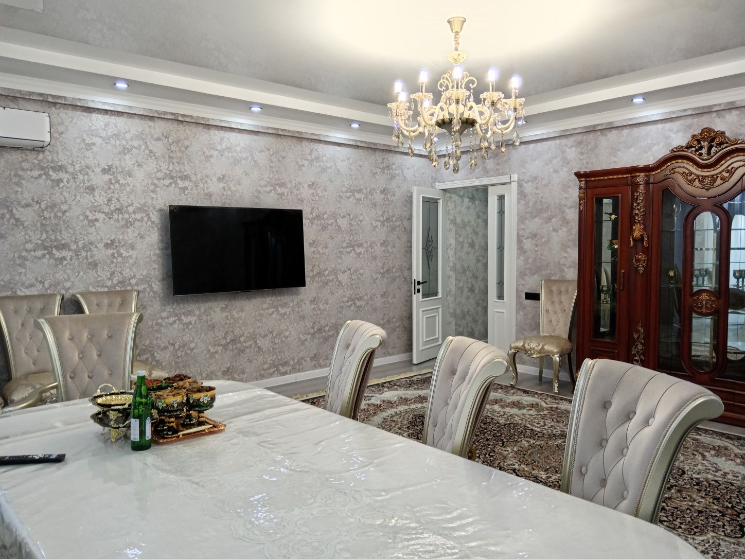 Срочно, 5/5/10. Продается своя кв 1200$ евро хонадон жк Саламатинада