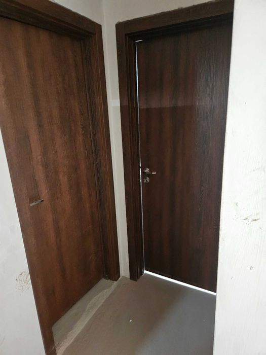 Интериорни врати