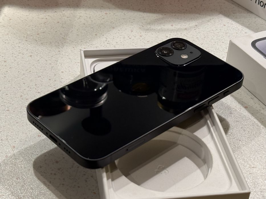 iPhone 12 Mini 256GB Black – Перфектен, 100% Батерия