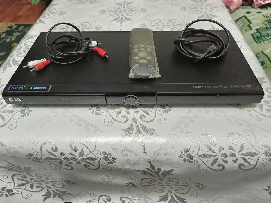 Плеєр DVD  програвач LG DVX490H