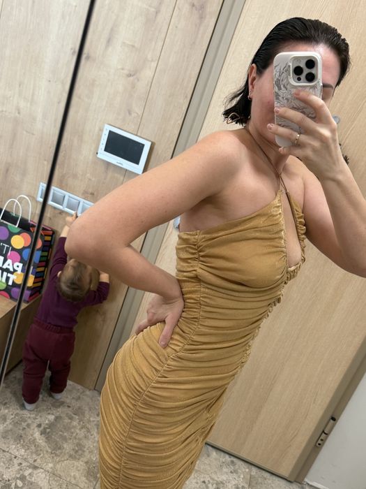 Нова рокля в S/XS размер на OhPolly