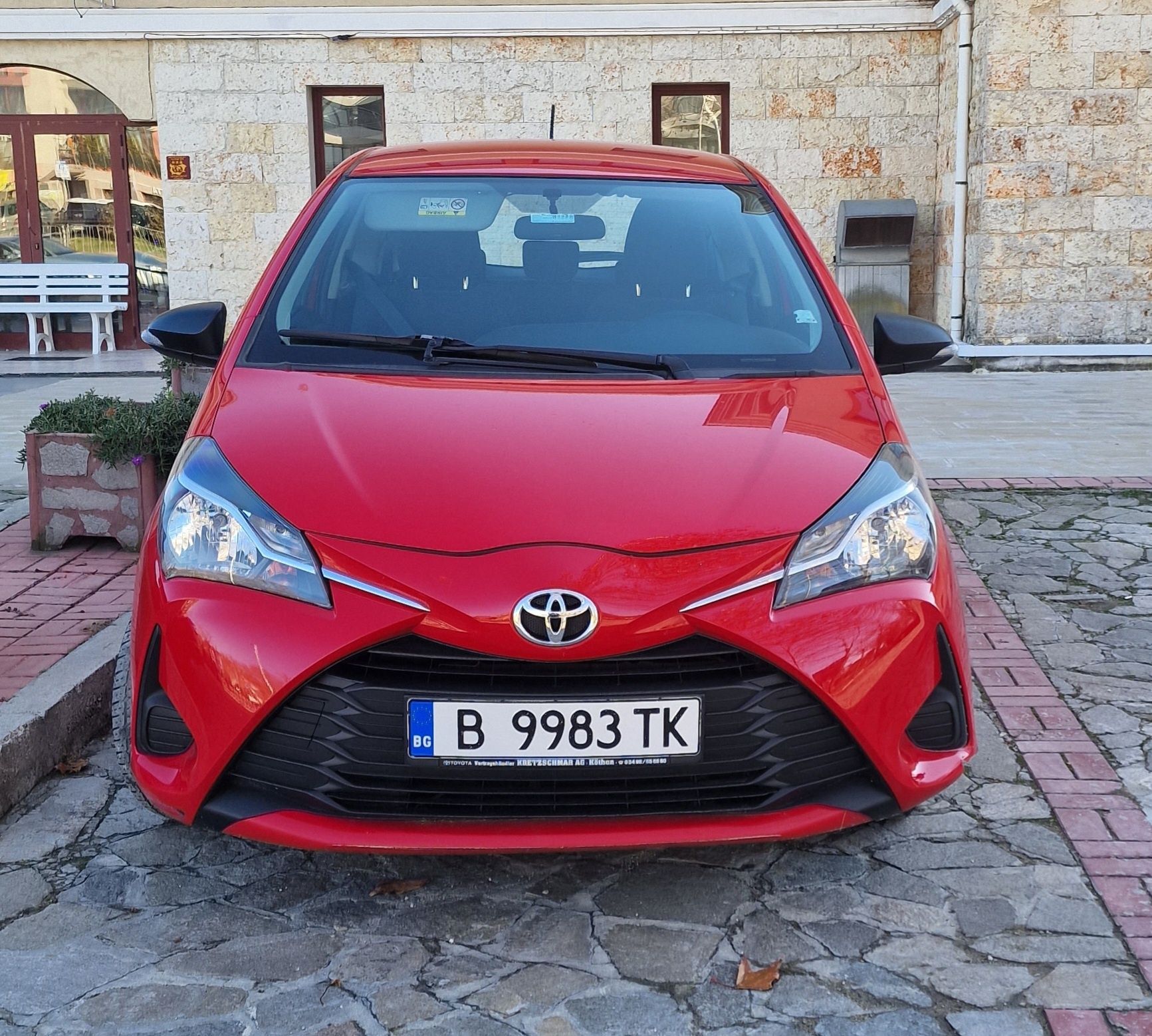 Продавам Toyota Yaris 2017г.