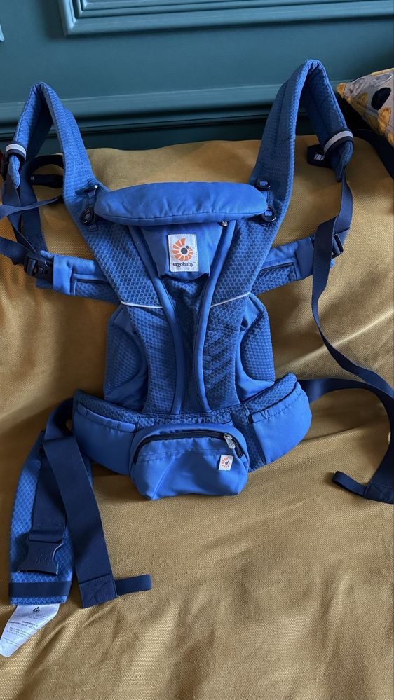 Ergobaby omni breeze
