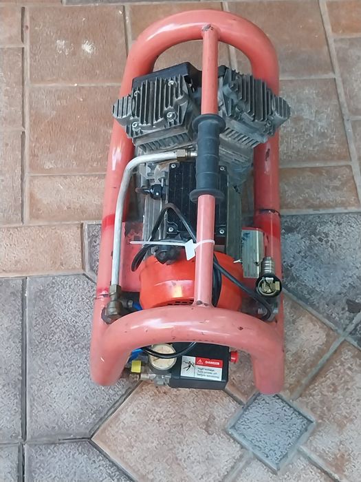 Compresor CONTIMAC in stare excelenta