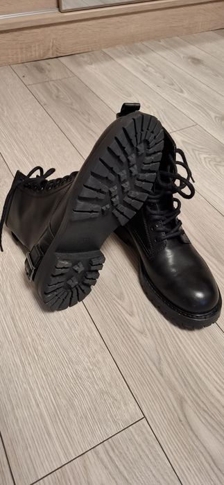 Bocanci piele ZARA, 41, noi