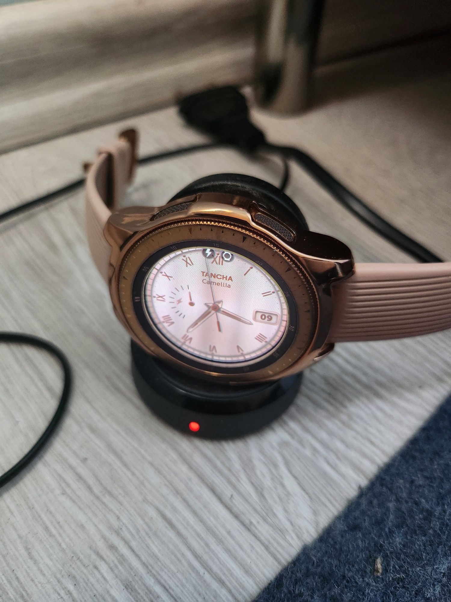 Samsung galaxy watch Rose gold 42 mm