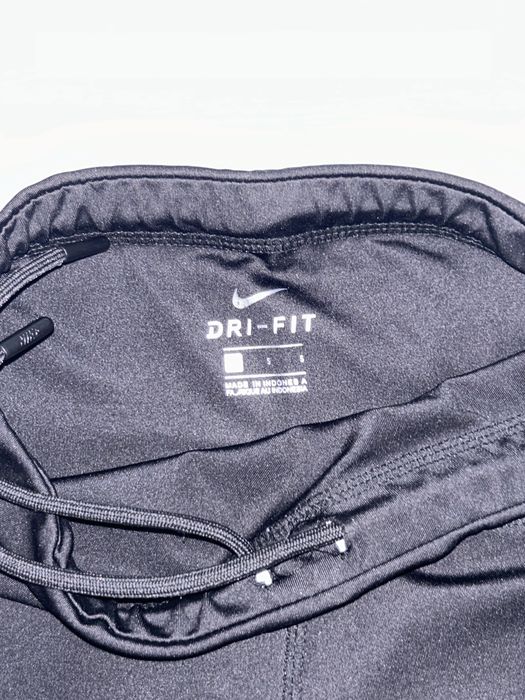 Nike черен клин, S размер