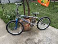 Велосипед BMX подходящ за трикове.
