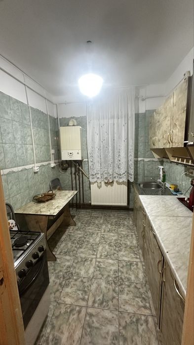 Inchiriere apartament 2 camere semidecomandat