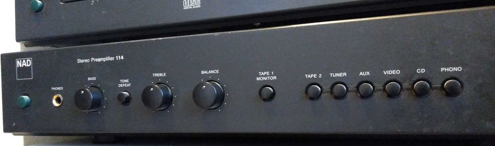 Preamplificator NAD 114 + Amplificator NAD 214