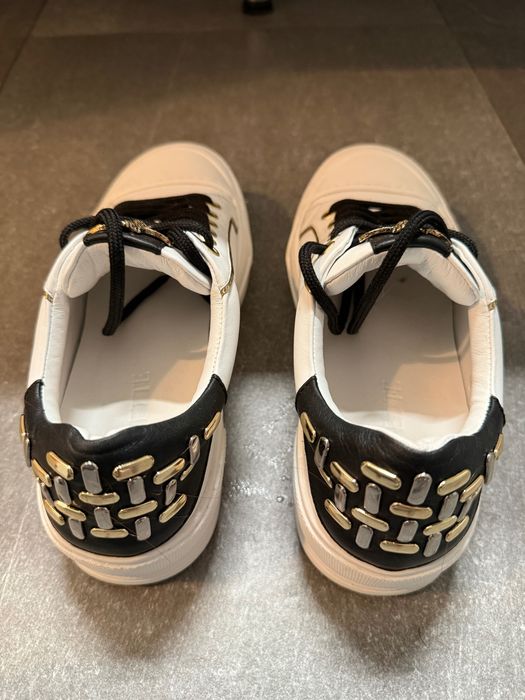 Vand Adidasi Musette