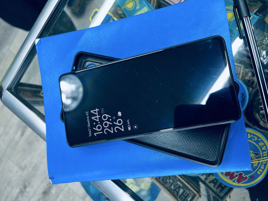 Продам смартфон Redmi note 12pro+