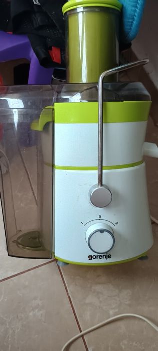 Storcător legume și fructe