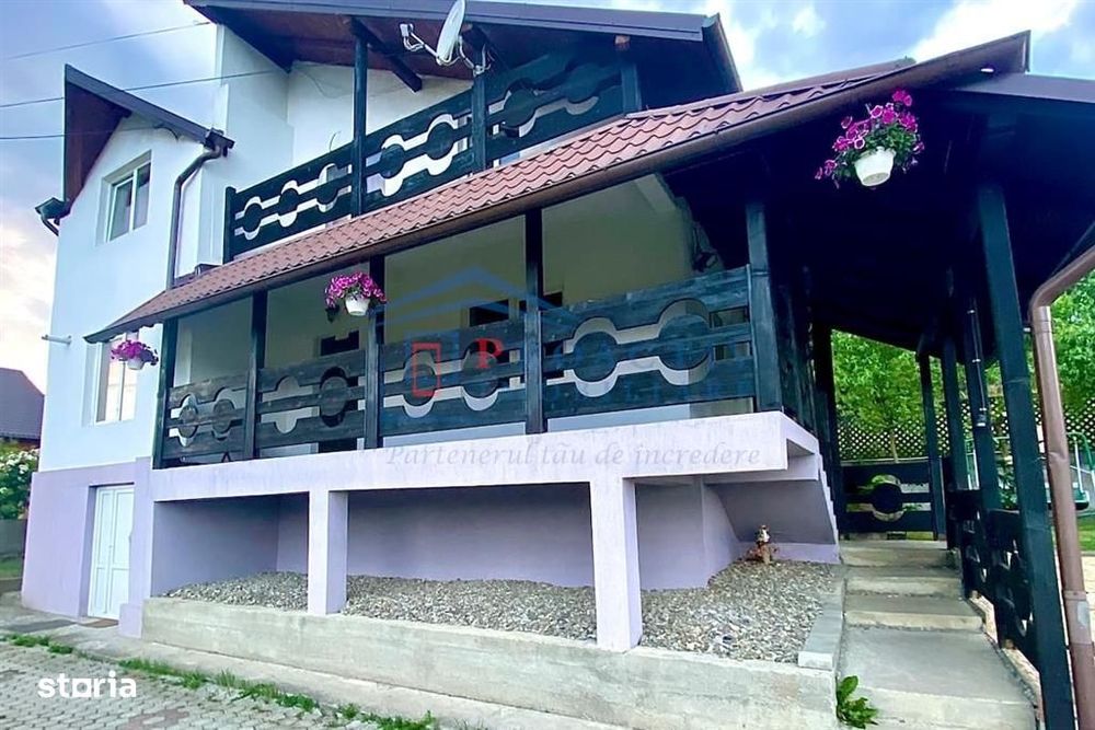 2 Vile Cabane situate in Gura Humorului, C-5270