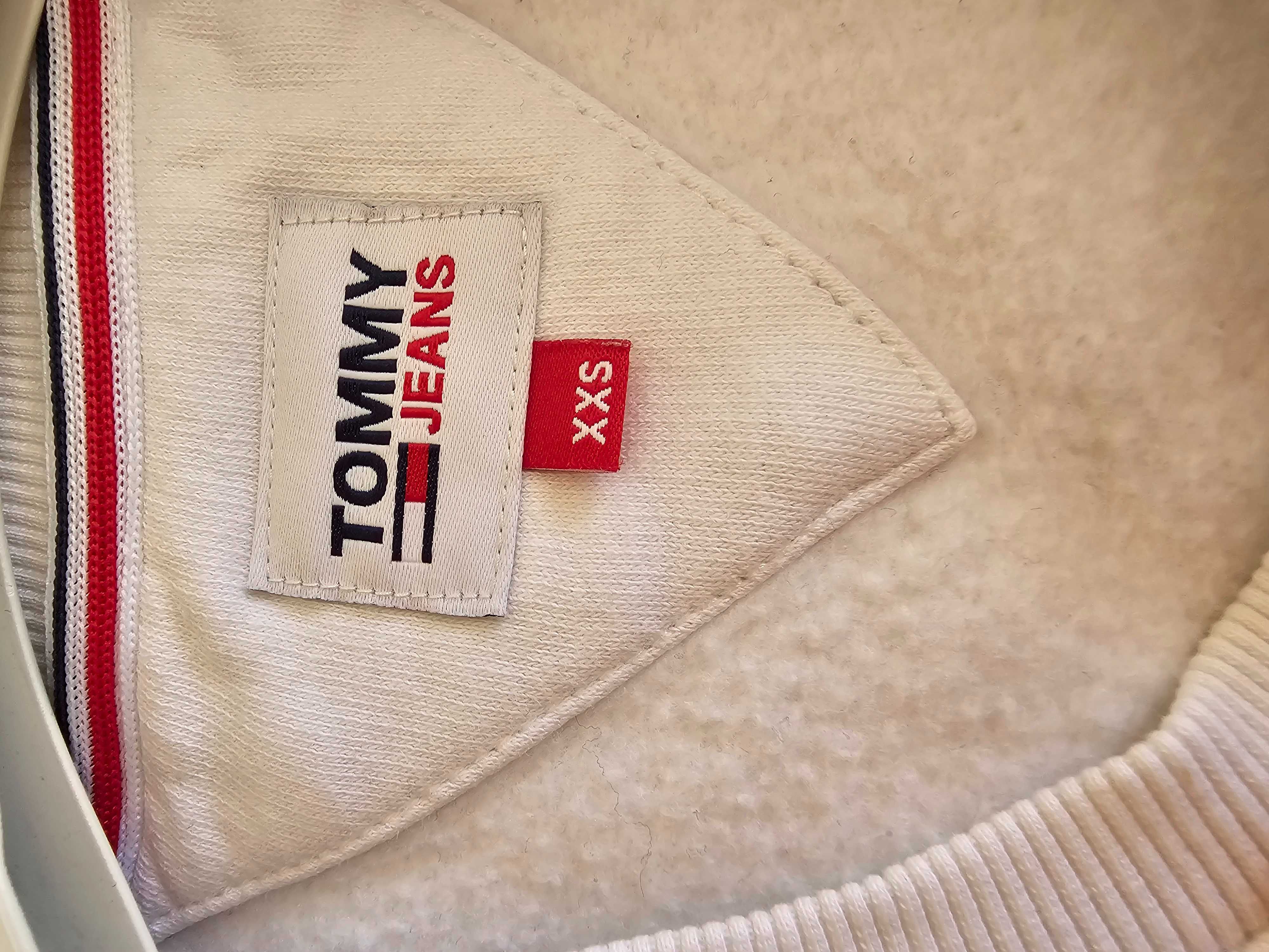 Суичър Tommy Hilfiger  XXS - XS. Оригинален
