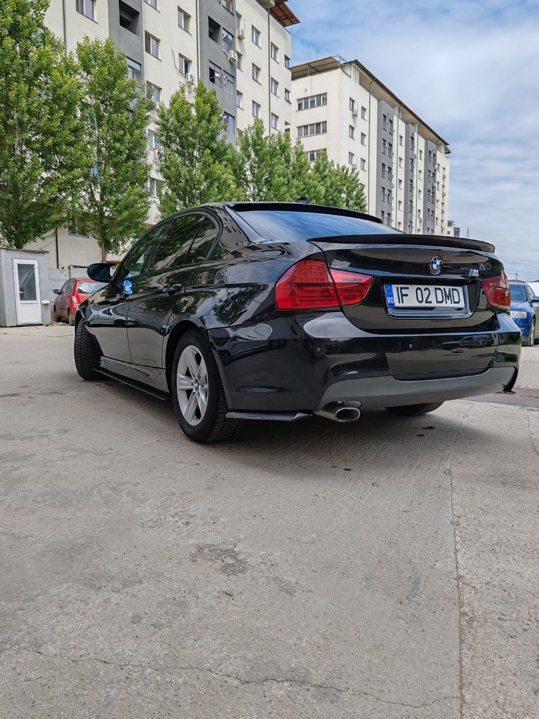 BMW E90 318D LCI