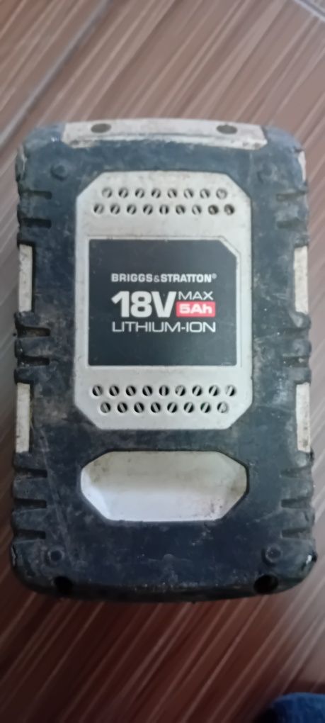 Baterie Briggs Stratton 18v 5ah / acumulator