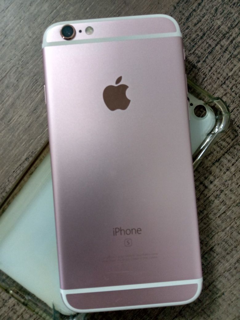 Vând Iphone Roze Gold 6s 32 Gg