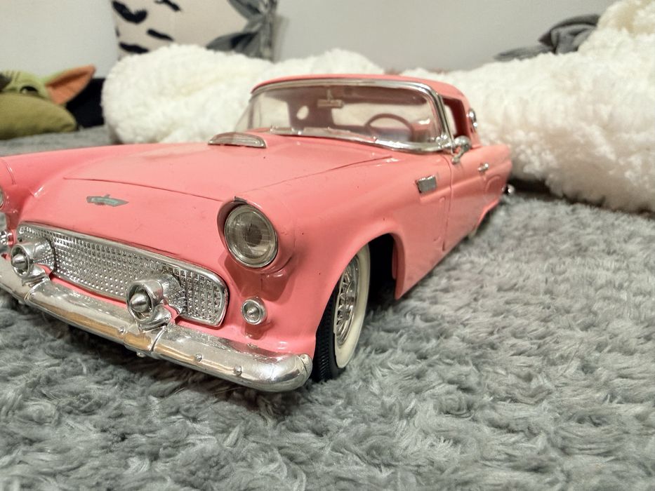 Macheta Thunderbird 1/18