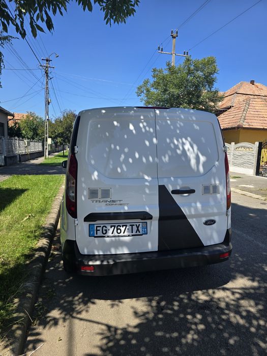 Vand sau schimb ford trnsit connect 1.6 disel an 2019
