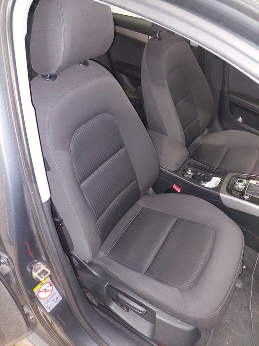2 scaune + bancheta spate Audi A4 B8 2012