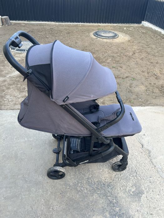 Продам детскую прогулочную коляску Easywalker Milley 2