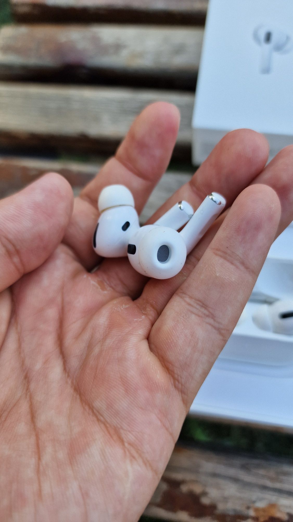 Airpods pro original в хорошем состоянии